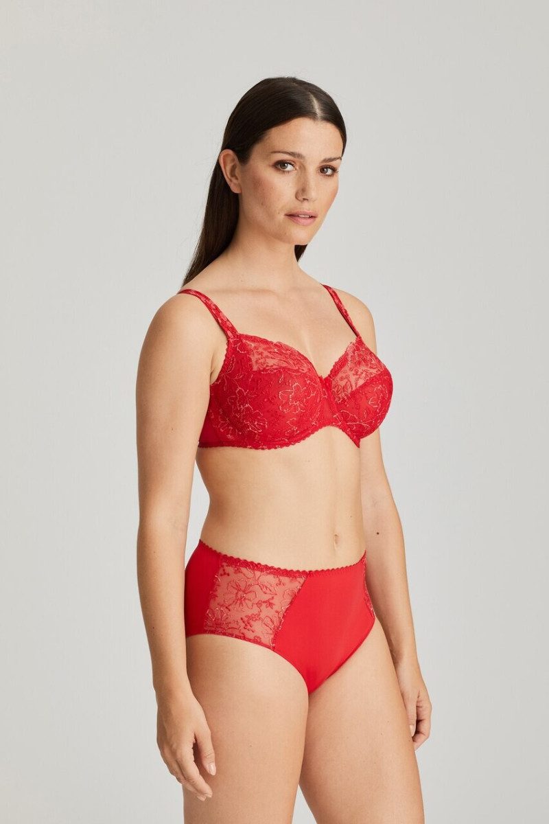 Prima Donna SS 2020 — Sabrina Laporte #86