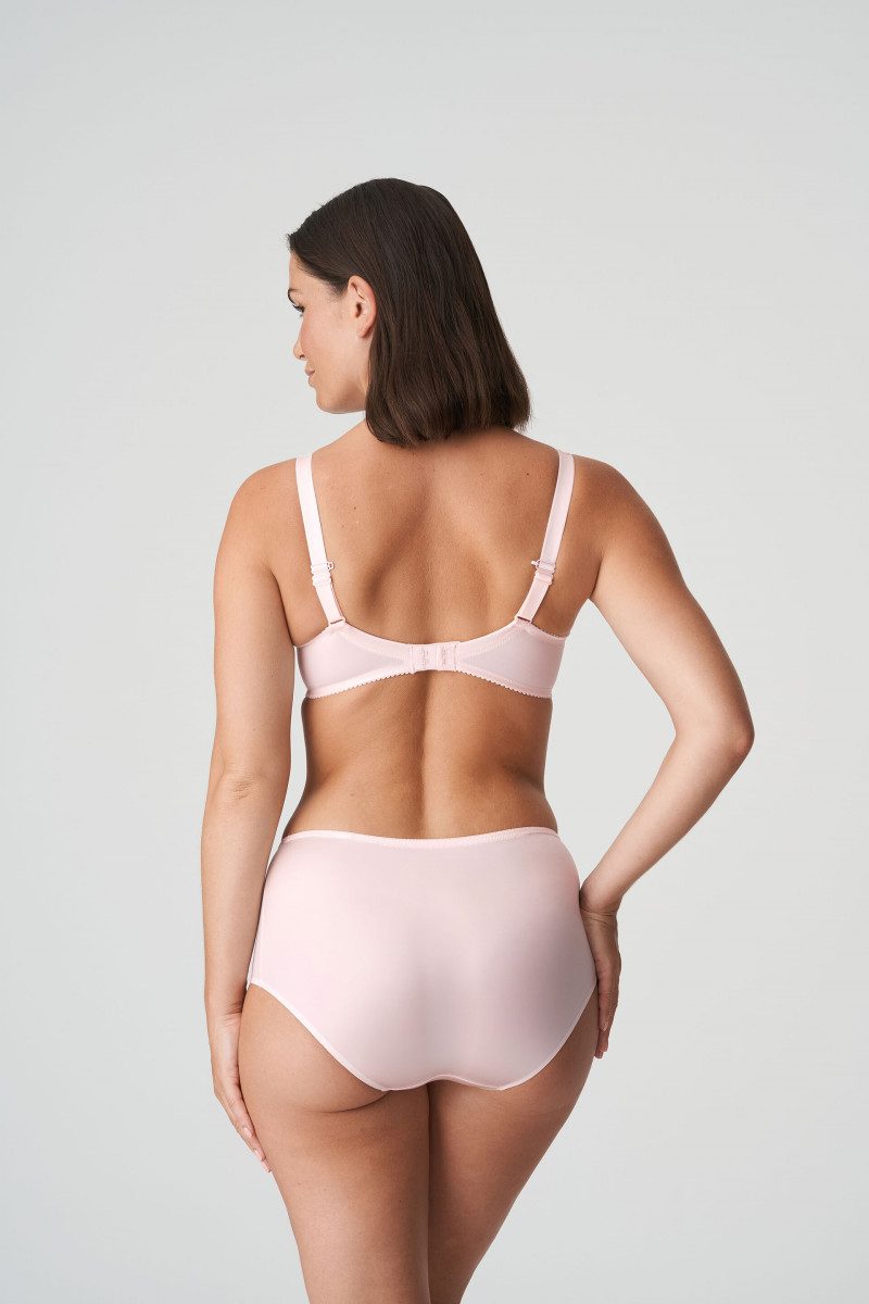Prima Donna SS 2021 — Sabrina Laporte #66