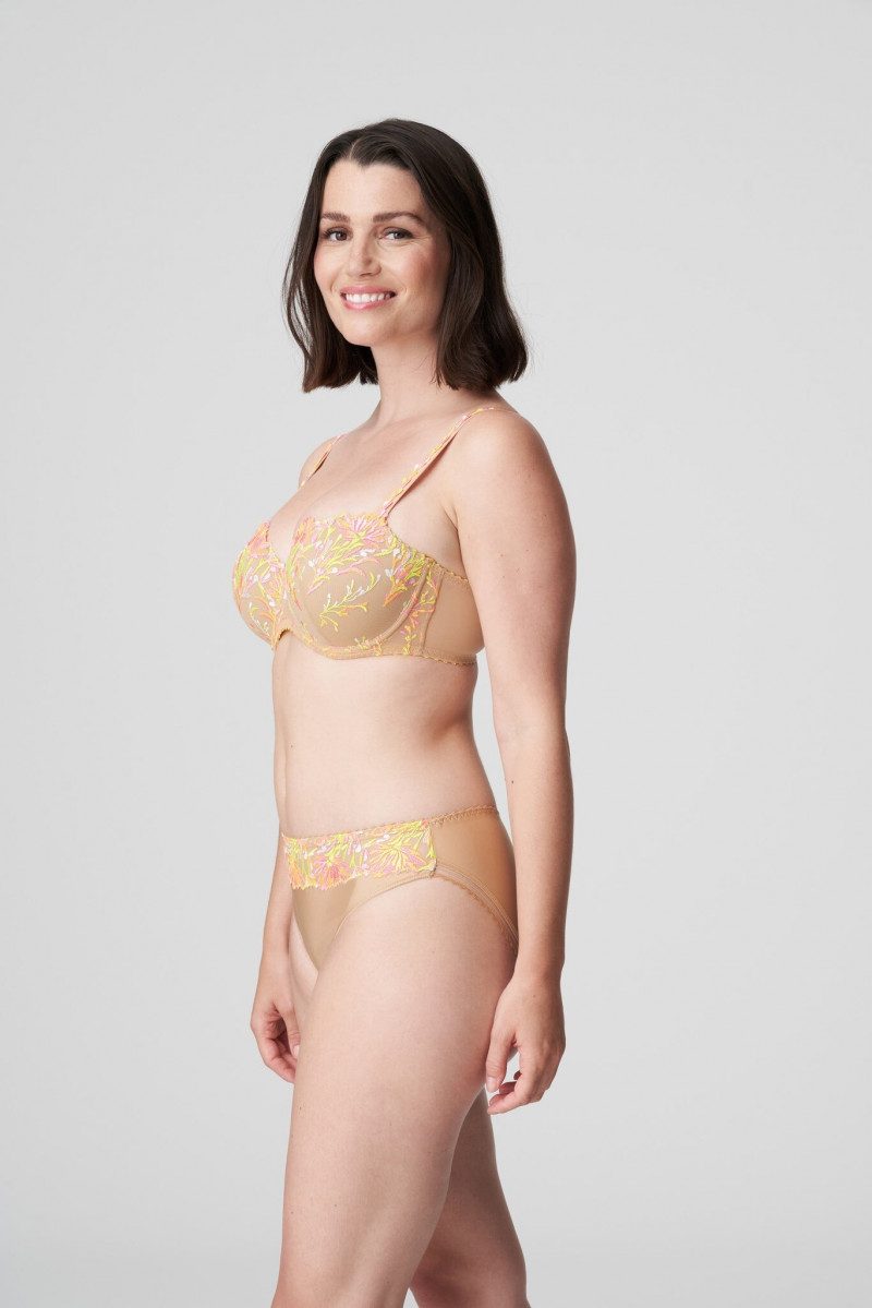 Prima Donna SS 2022 — Sabrina Laporte #100