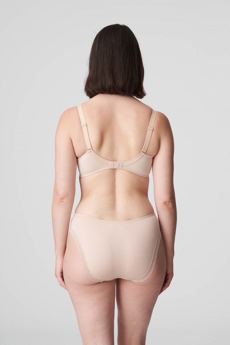 Prima Donna SS 2022 — Sabrina Laporte #24