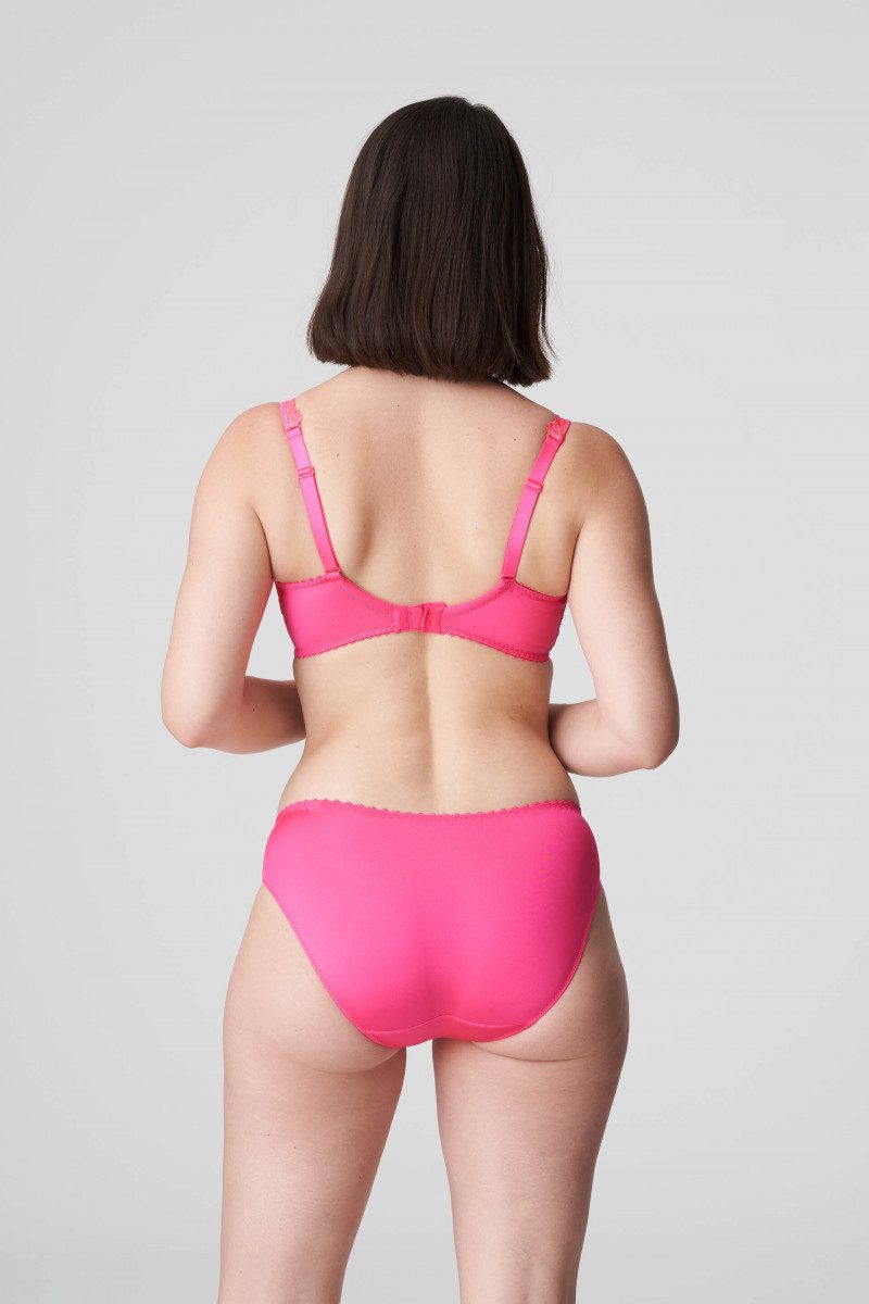 Prima Donna SS 2022 — Sabrina Laporte #144