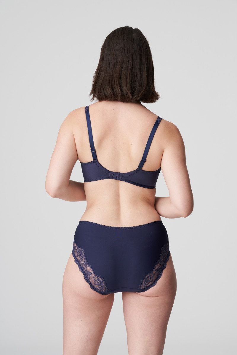 Prima Donna SS 2022 — Sabrina Laporte #17