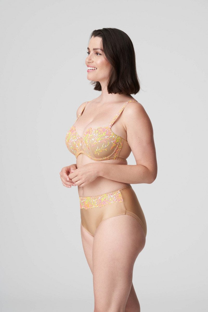 Prima Donna SS 2022 — Sabrina Laporte #92