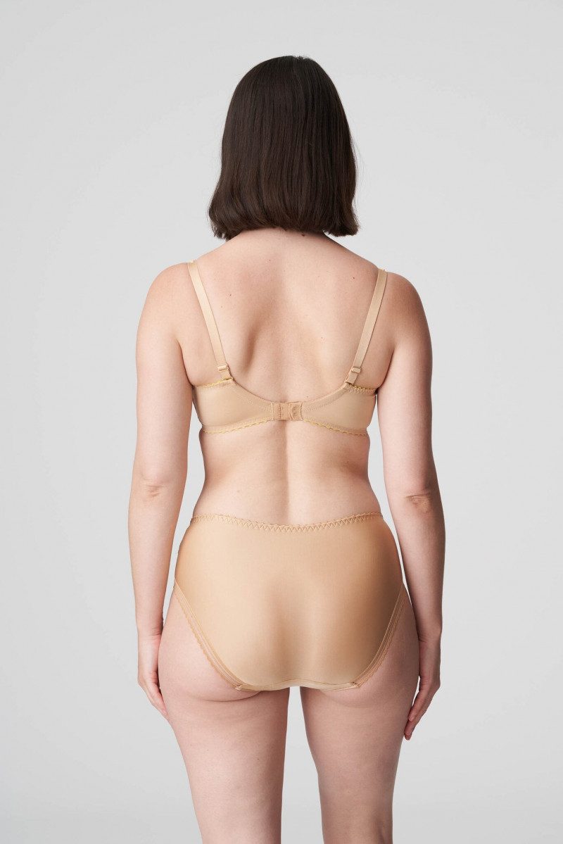 Prima Donna SS 2022 — Sabrina Laporte #90