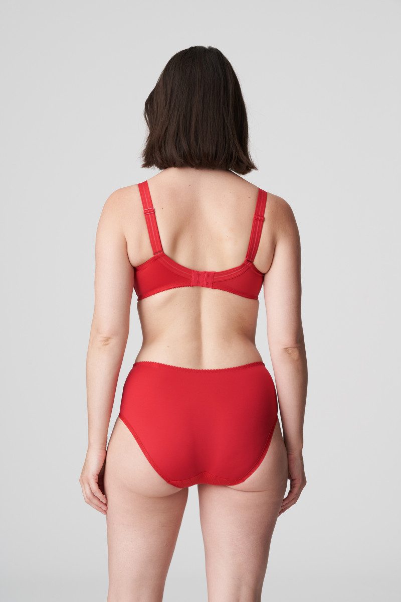 Prima Donna SS 2022 — Sabrina Laporte #111