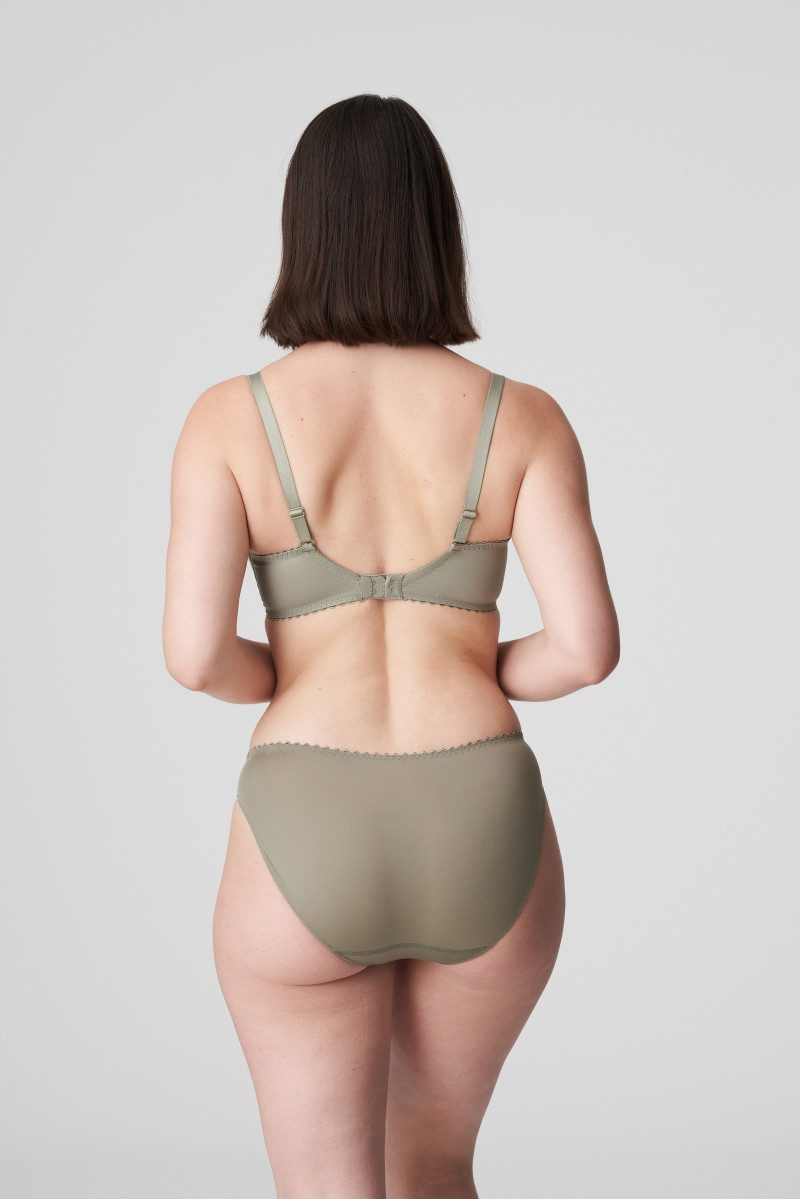 Prima Donna SS 2022 — Sabrina Laporte #16