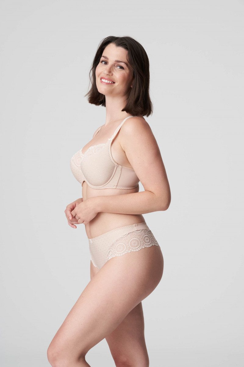 Prima Donna SS 2022 — Sabrina Laporte #55