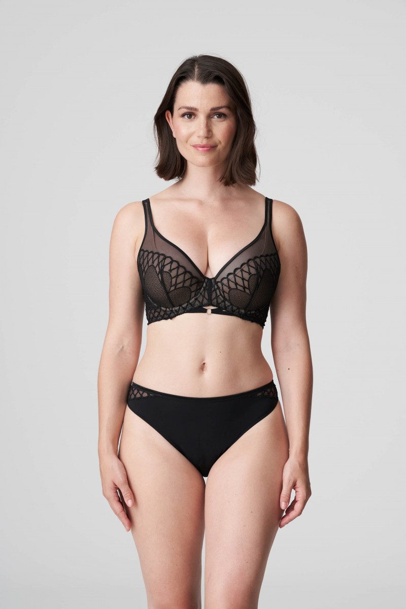 Prima Donna SS 2022 — Sabrina Laporte #40