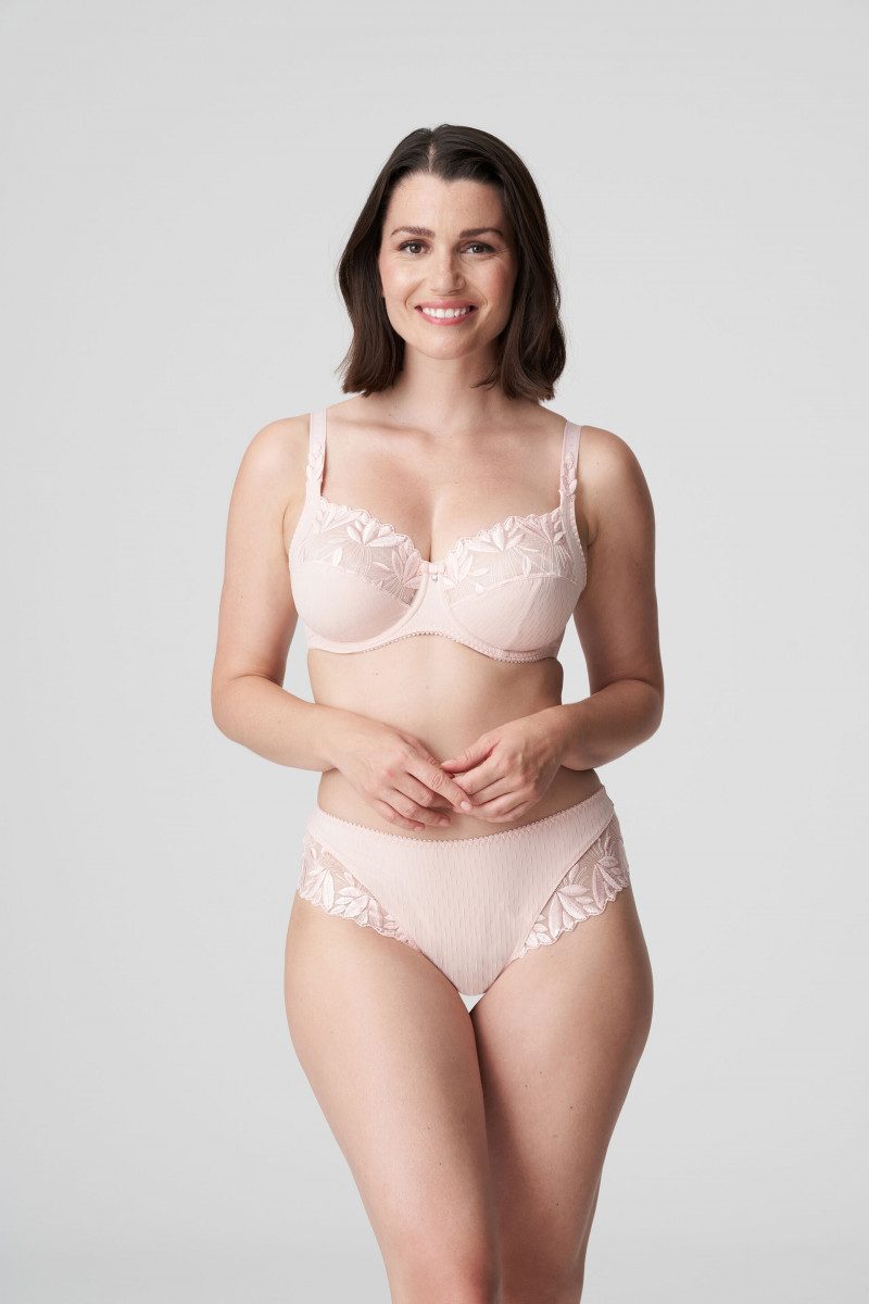Prima Donna SS 2022 — Sabrina Laporte #53