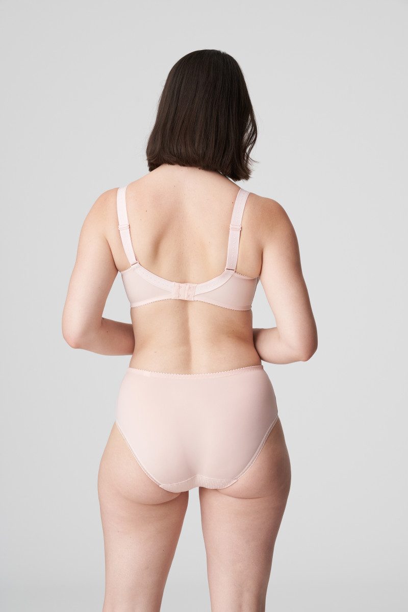 Prima Donna SS 2022 — Sabrina Laporte #52