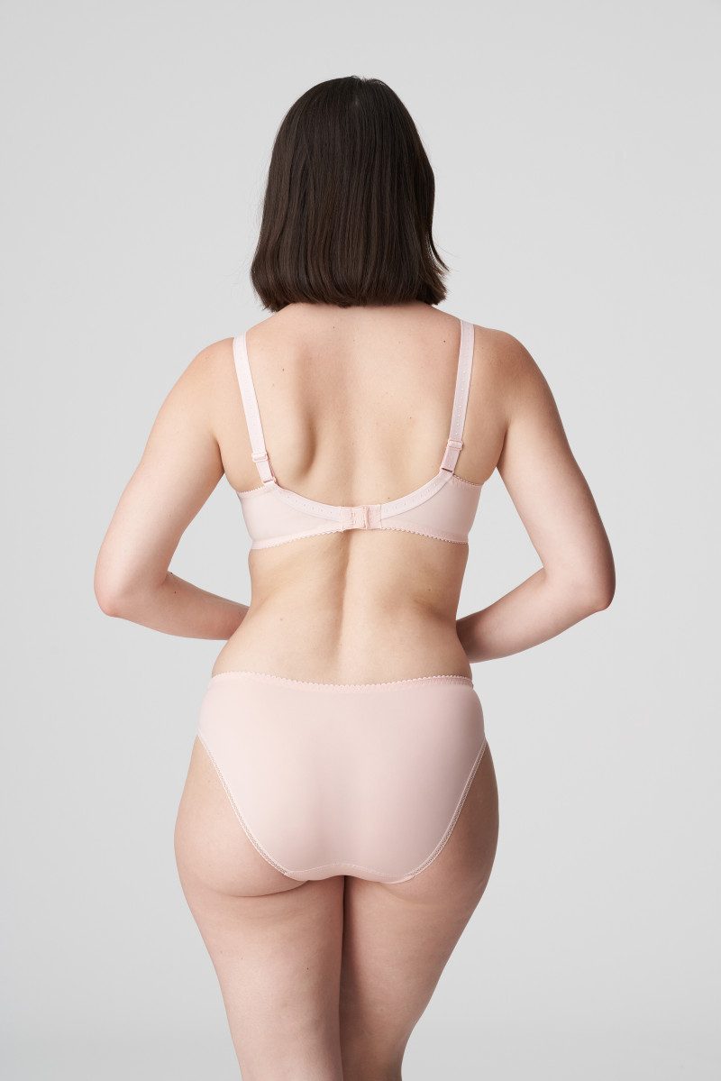 Prima Donna SS 2022 — Sabrina Laporte #73