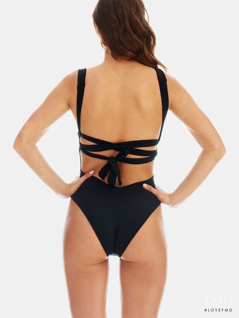 RH Swimwear SS 2019 — Neve Fogg #11