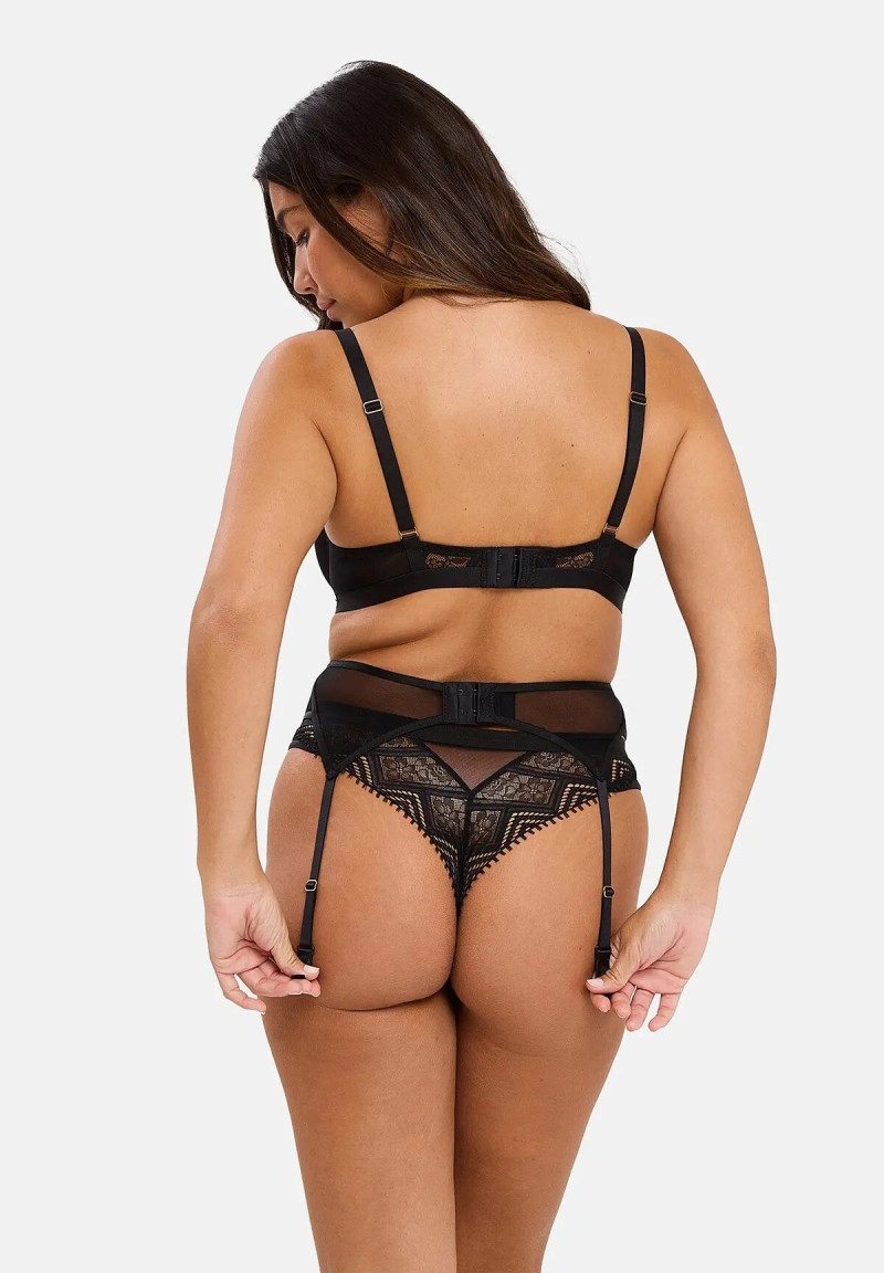 Sans Complexe SS 2025 — Carminho Sousa Guedes #4