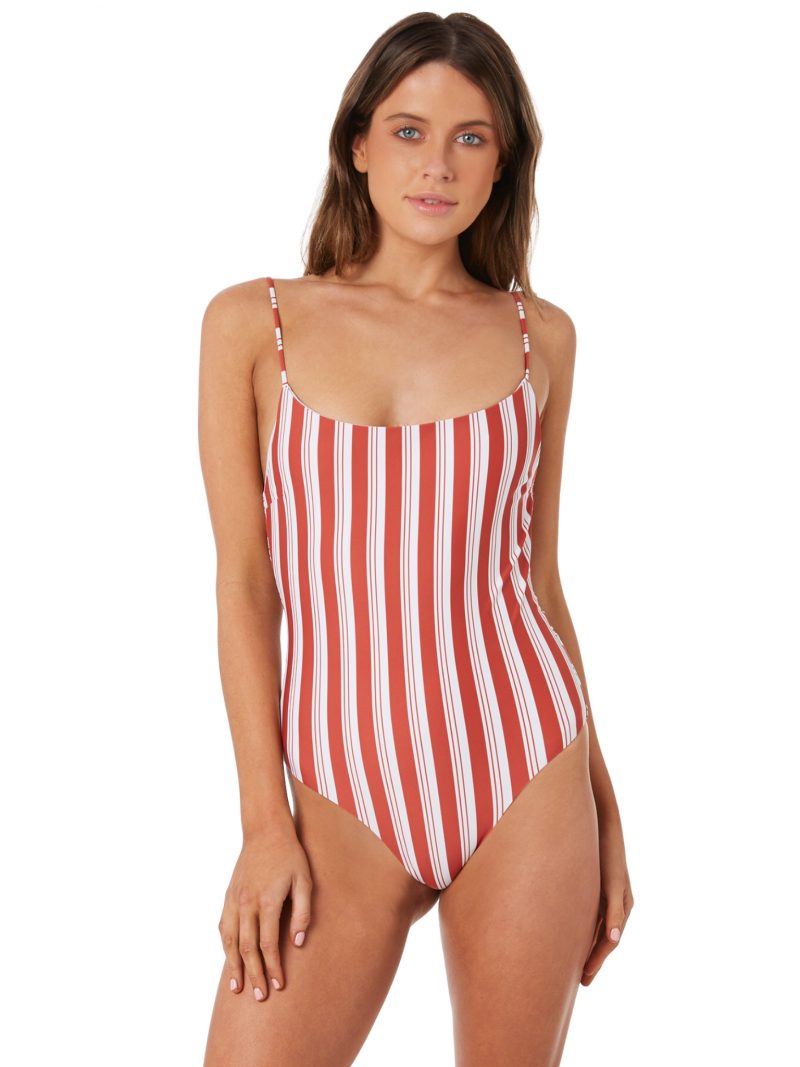 SurfStitch SS 2019 — Tess Homann #33