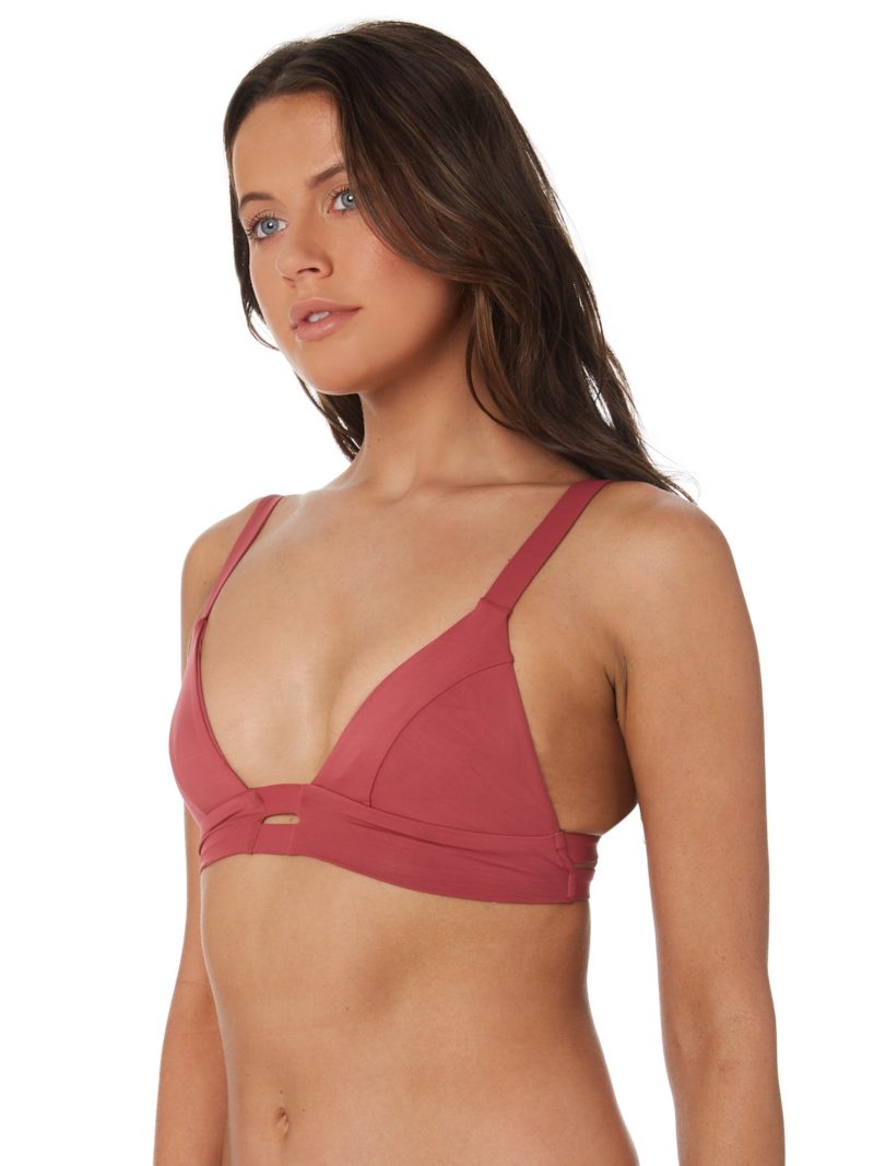 SurfStitch SS 2019 — Tess Homann #28