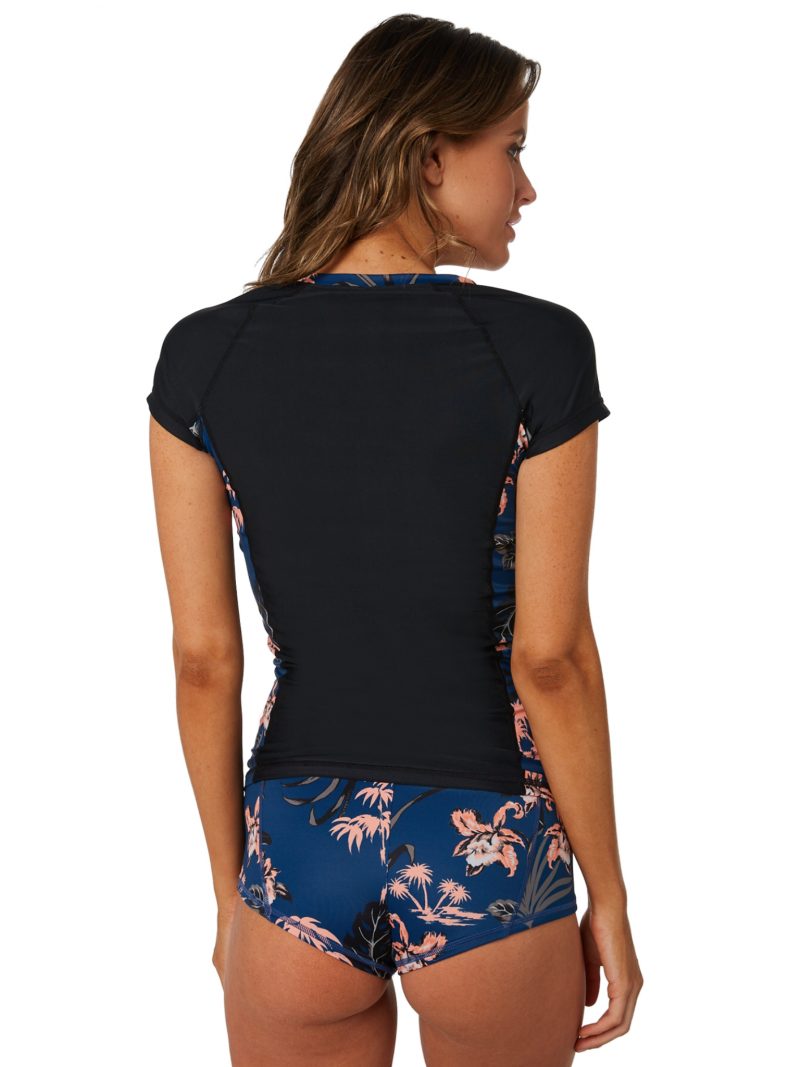 SurfStitch SS 2019 — Tess Homann #17
