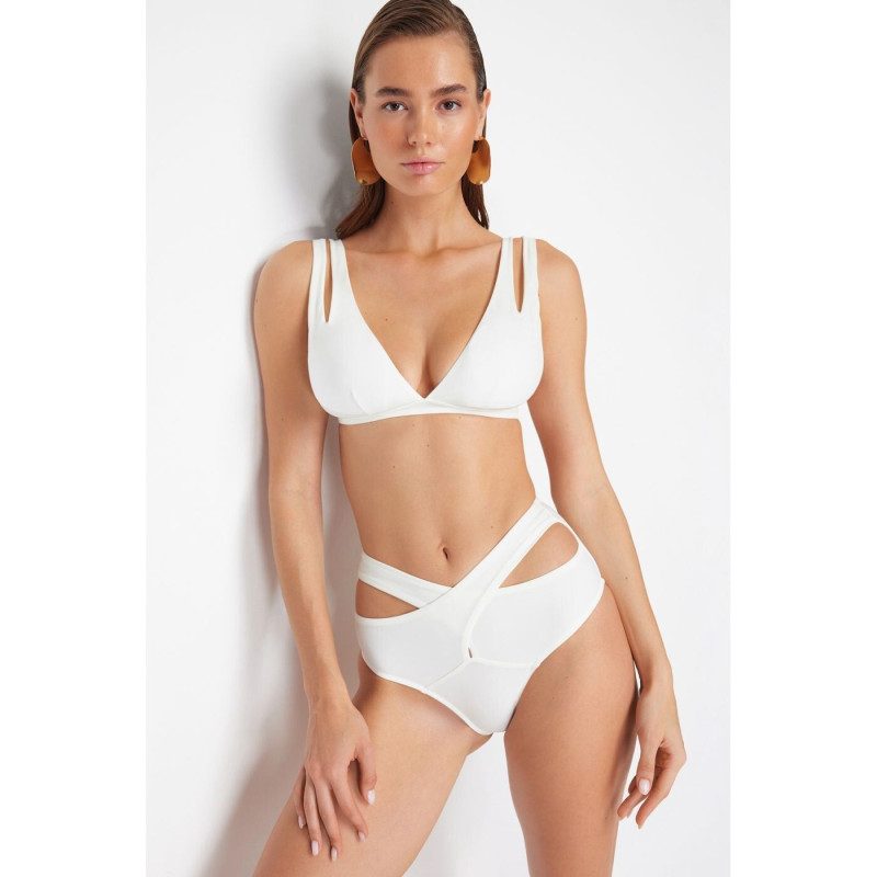 Trendyol Milla SS 2025 — Alexandra Pletnyova #2