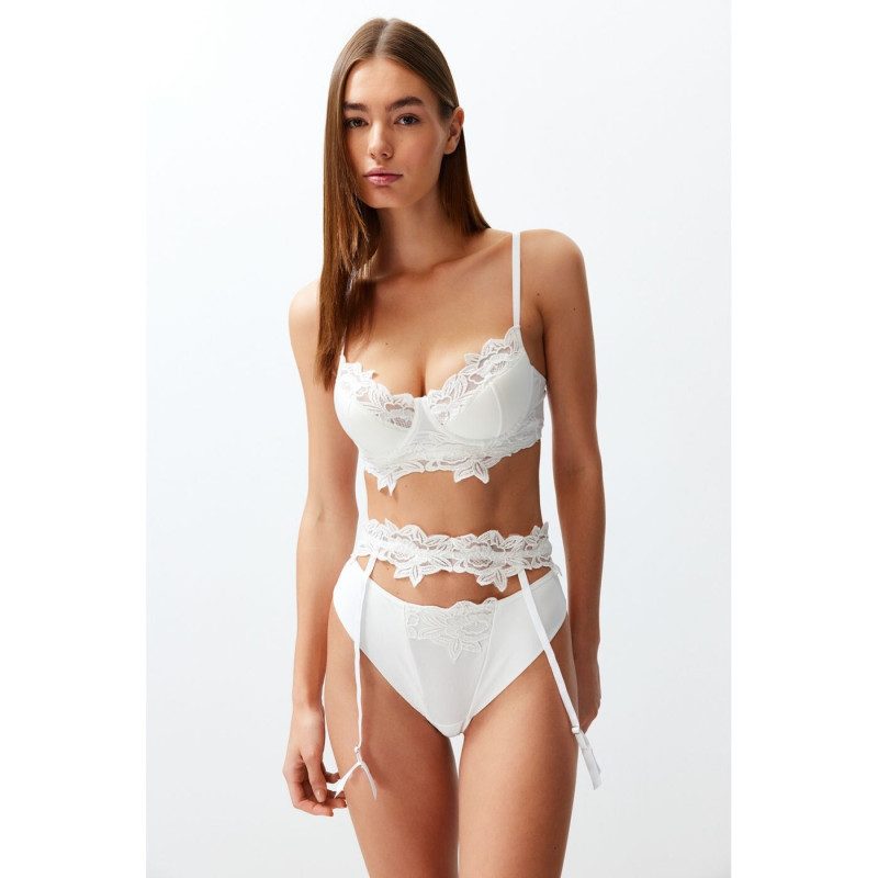 Trendyol Milla SS 2025 — Alexandra Pletnyova #8