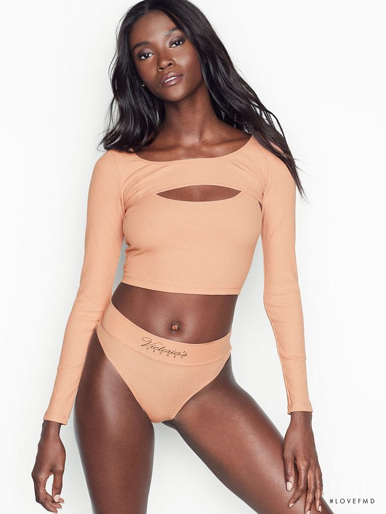 Victoria's Secret FW 2019 — Riley Montana #87