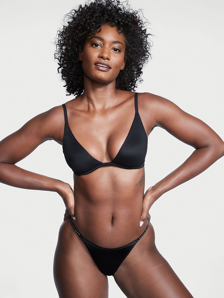 Victoria's Secret FW 2021 — Melodie Monrose #1