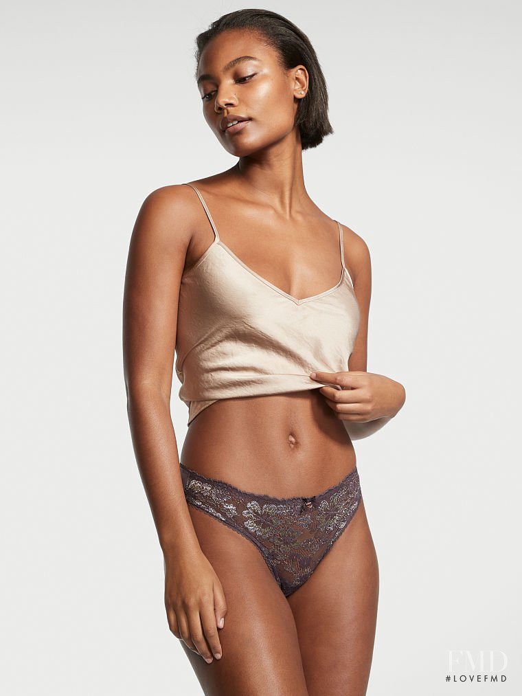 Victoria's Secret FW 2021 — Ange-Marie Moutambou #96