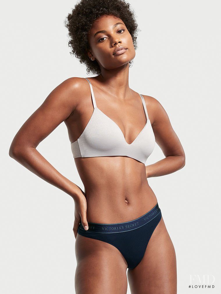 Victoria's Secret FW 2021 — Ange-Marie Moutambou #77