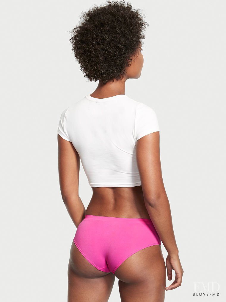 Victoria's Secret FW 2021 — Ange-Marie Moutambou #140