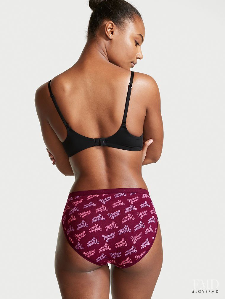 Victoria's Secret FW 2021 — Ange-Marie Moutambou #83