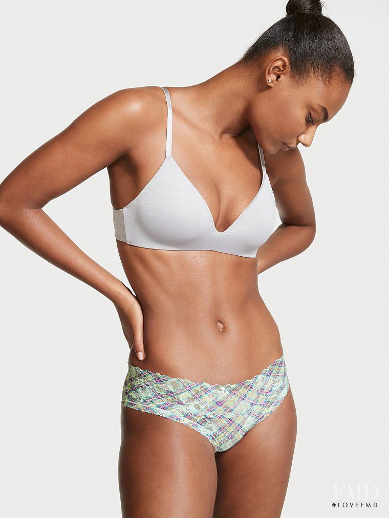 Victoria's Secret FW 2021 — Ange-Marie Moutambou #146