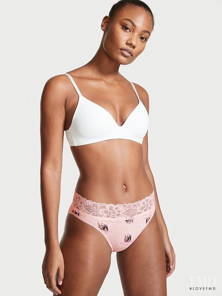 Victoria's Secret FW 2021 — Ange-Marie Moutambou #85