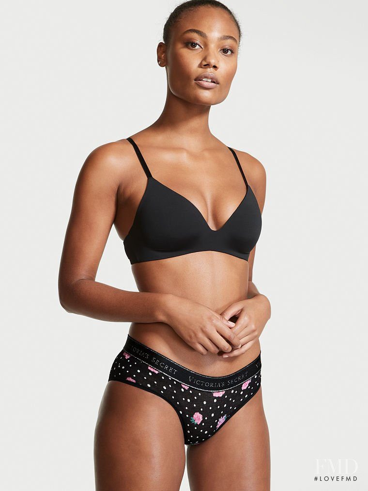 Victoria's Secret FW 2021 — Ange-Marie Moutambou #135