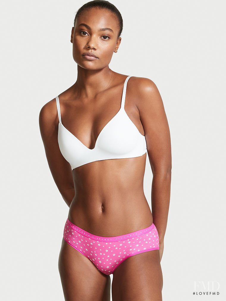 Victoria's Secret FW 2021 — Ange-Marie Moutambou #89