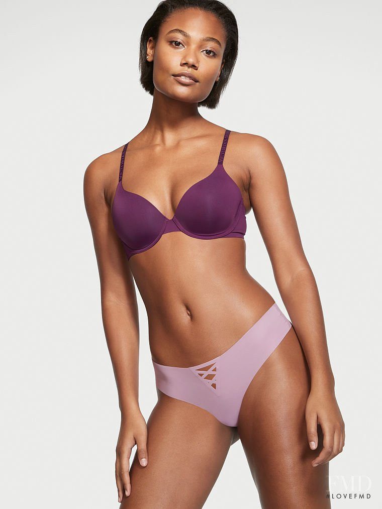 Victoria's Secret FW 2021 — Ange-Marie Moutambou #87