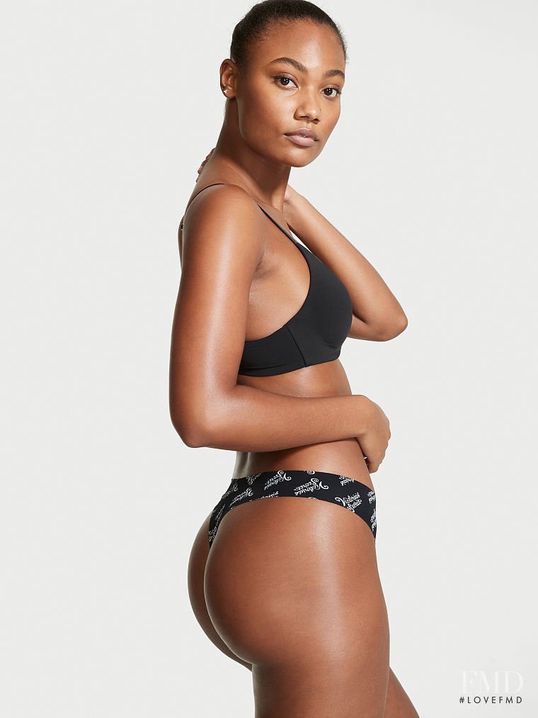 Victoria's Secret FW 2021 — Ange-Marie Moutambou #125