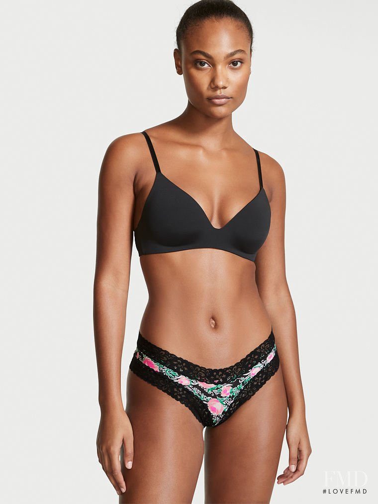 Victoria's Secret FW 2021 — Ange-Marie Moutambou #132