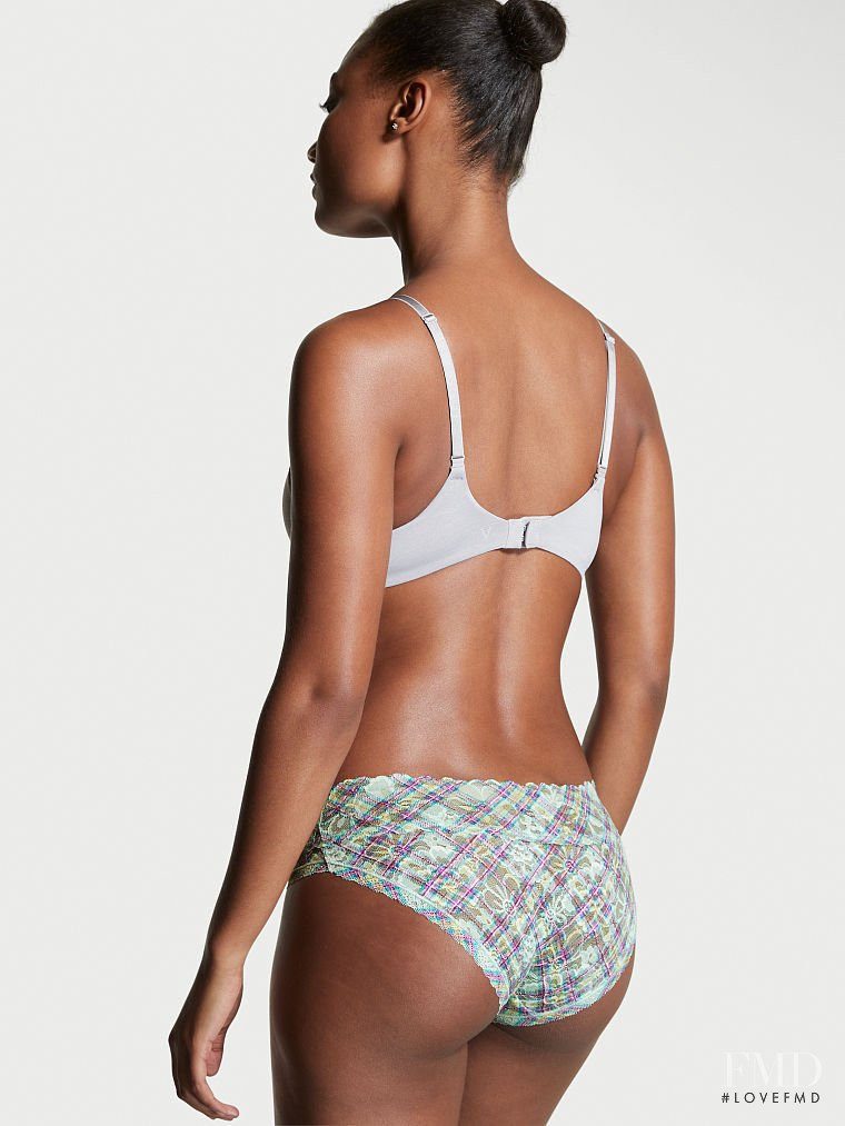 Victoria's Secret FW 2021 — Ange-Marie Moutambou #147