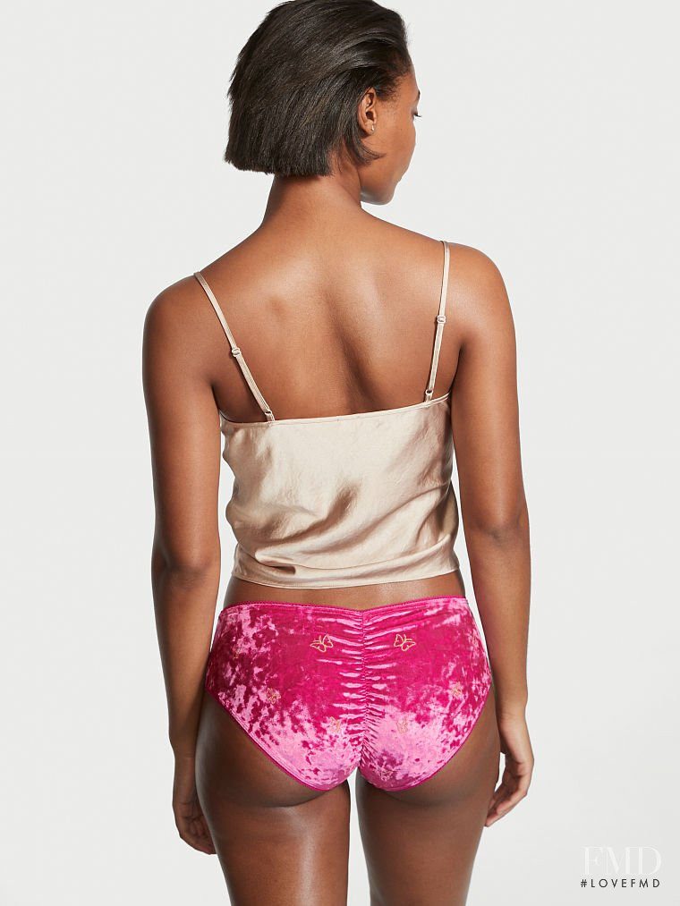 Victoria's Secret FW 2021 — Ange-Marie Moutambou #152