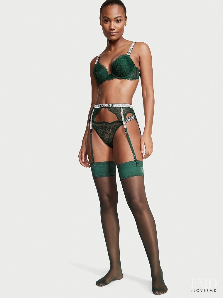 Victoria's Secret FW 2021 — Ange-Marie Moutambou #1