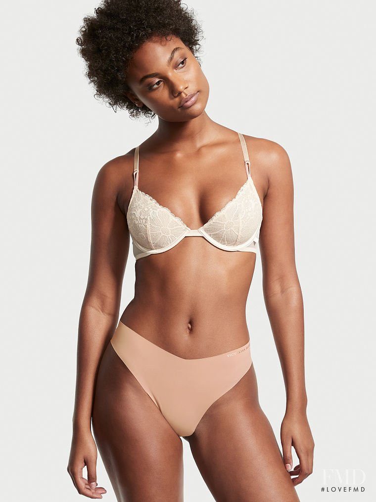 Victoria's Secret FW 2021 — Ange-Marie Moutambou #123