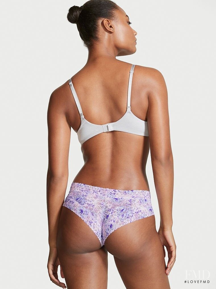 Victoria's Secret FW 2021 — Ange-Marie Moutambou #118