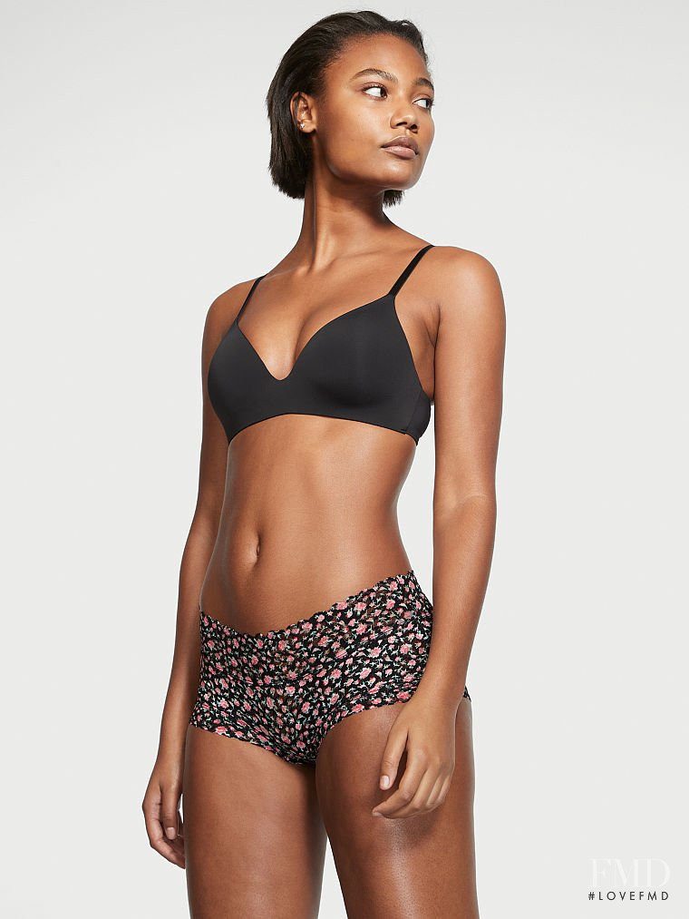 Victoria's Secret FW 2021 — Ange-Marie Moutambou #122