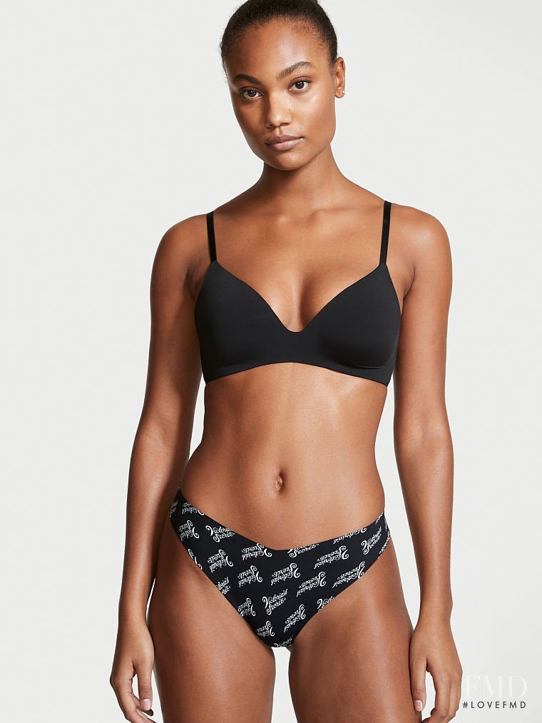 Victoria's Secret FW 2021 — Ange-Marie Moutambou #127