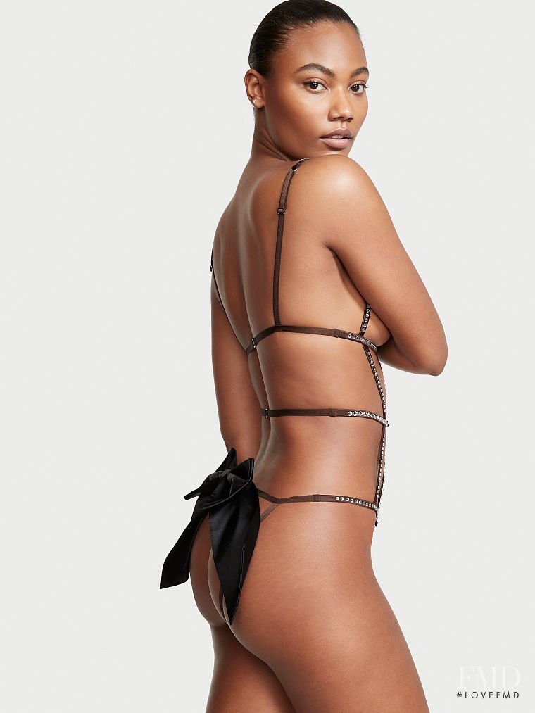 Victoria's Secret FW 2021 — Ange-Marie Moutambou #39