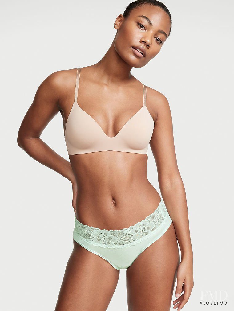 Victoria's Secret FW 2021 — Ange-Marie Moutambou #69