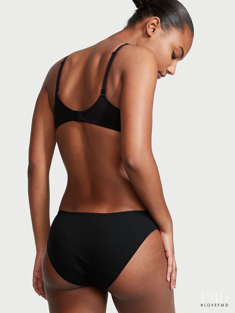 Victoria's Secret FW 2021 — Ange-Marie Moutambou #59