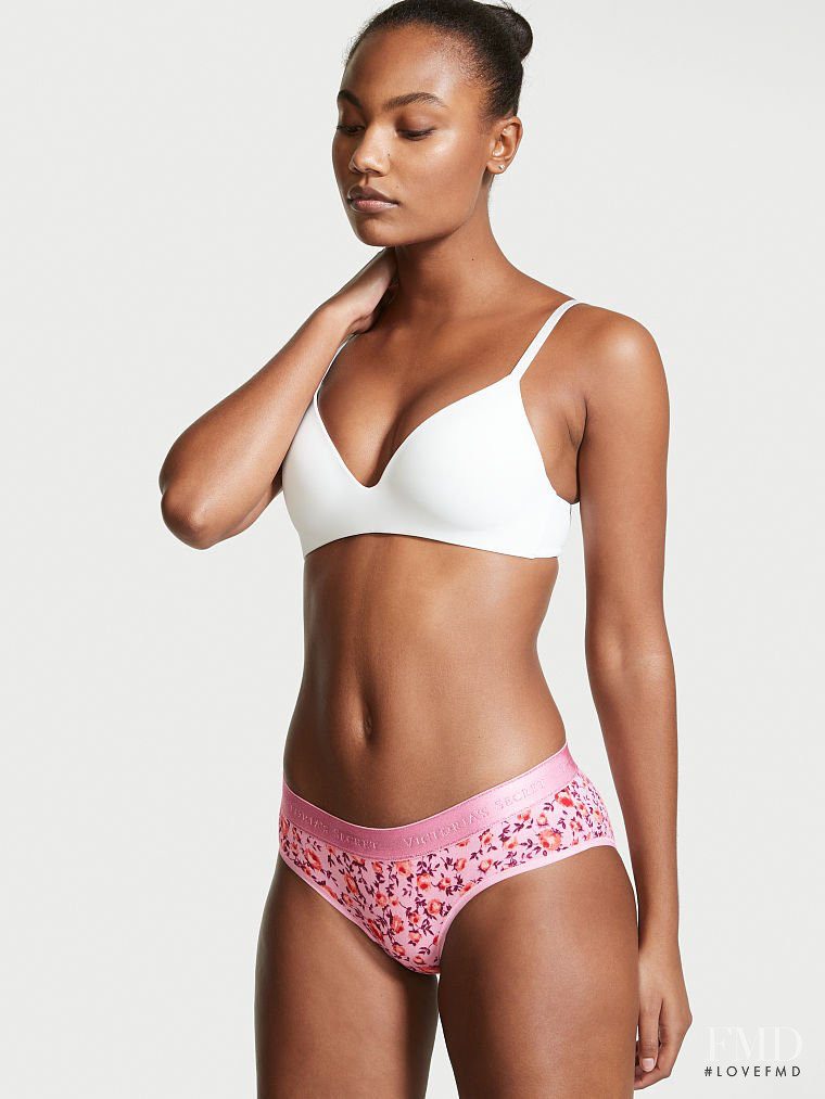 Victoria's Secret FW 2021 — Ange-Marie Moutambou #66