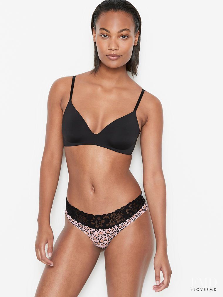 Victoria's Secret FW 2021 — Ange-Marie Moutambou #44