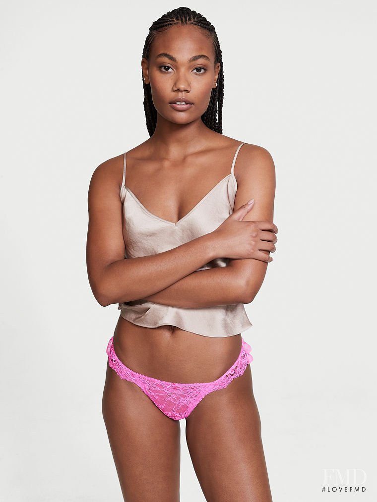 Victoria's Secret FW 2021 — Ange-Marie Moutambou #55