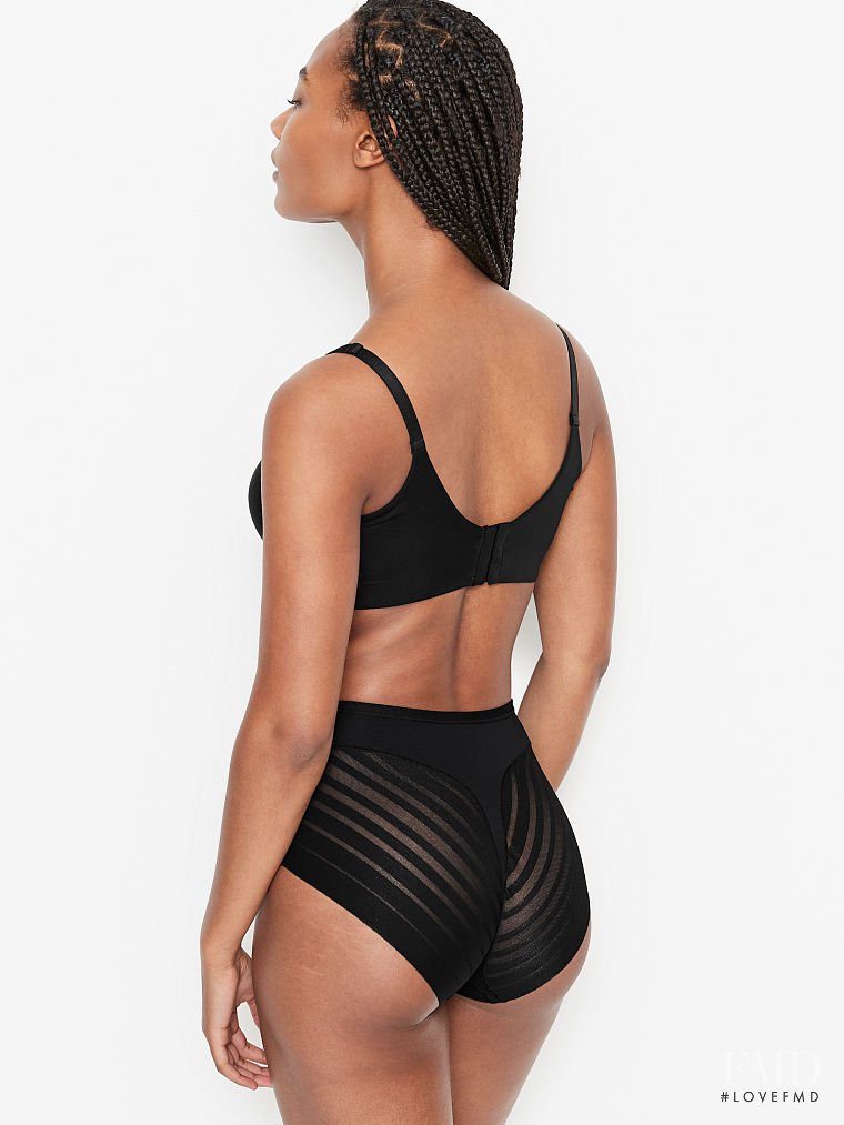 Victoria's Secret FW 2021 — Ange-Marie Moutambou #48