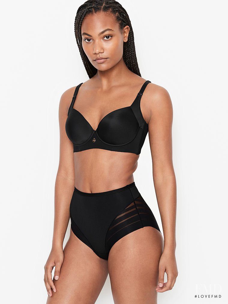 Victoria's Secret FW 2021 — Ange-Marie Moutambou #54